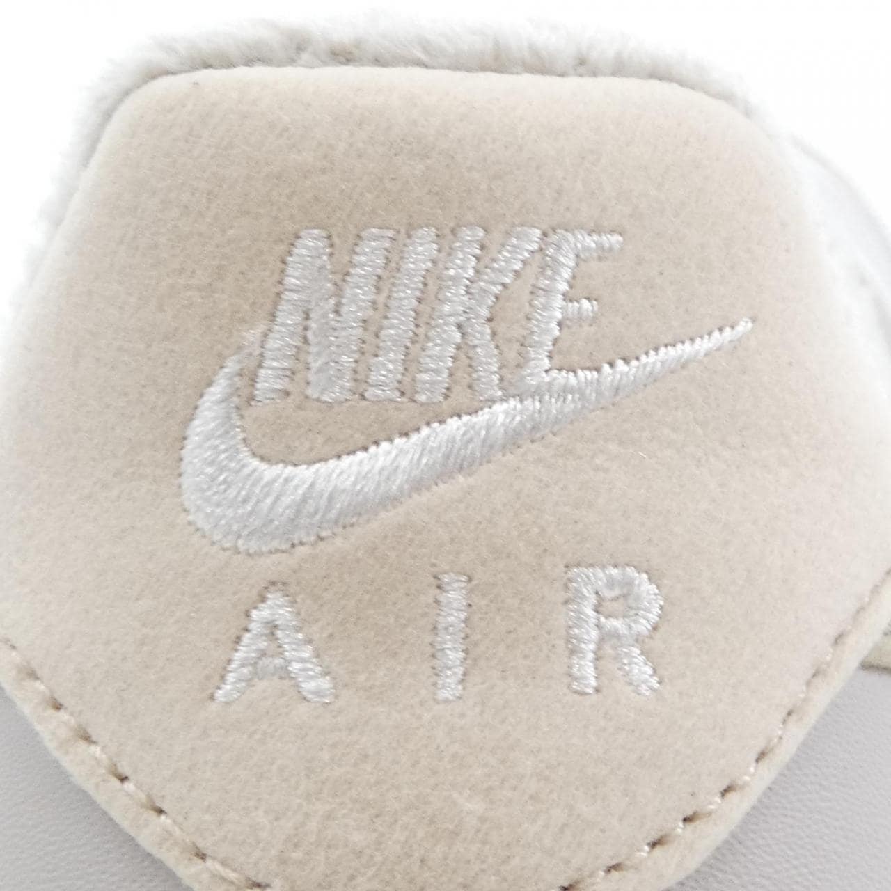 ナイキ NIKE スニーカー