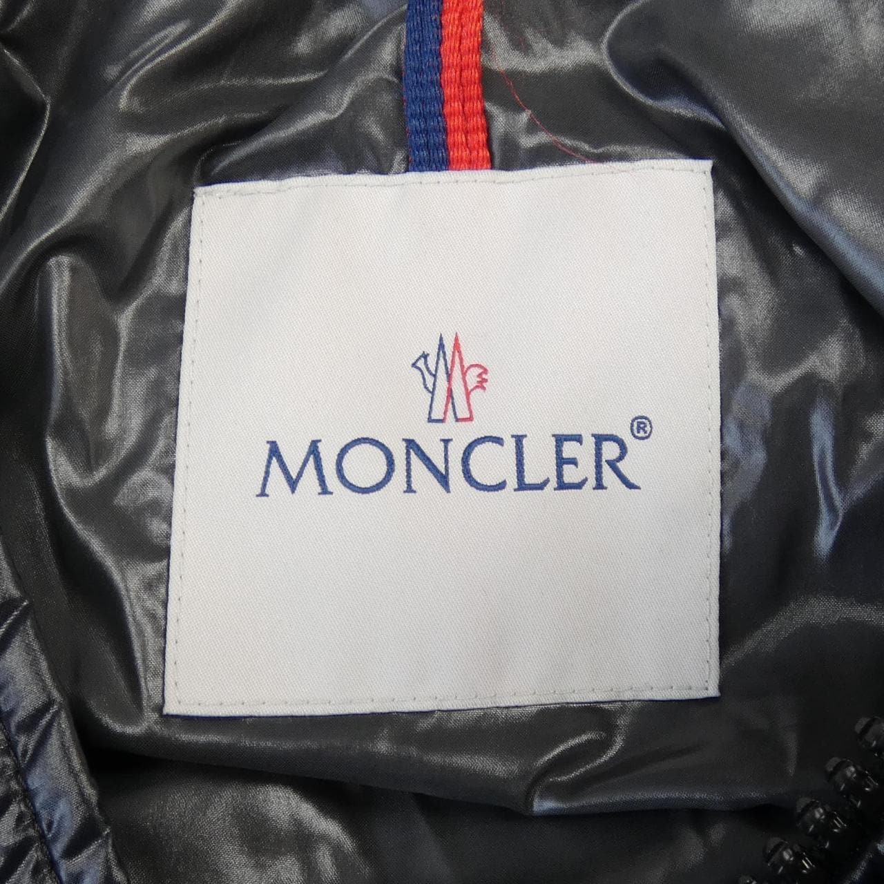 モンクレール MONCLER ダウンジャケット