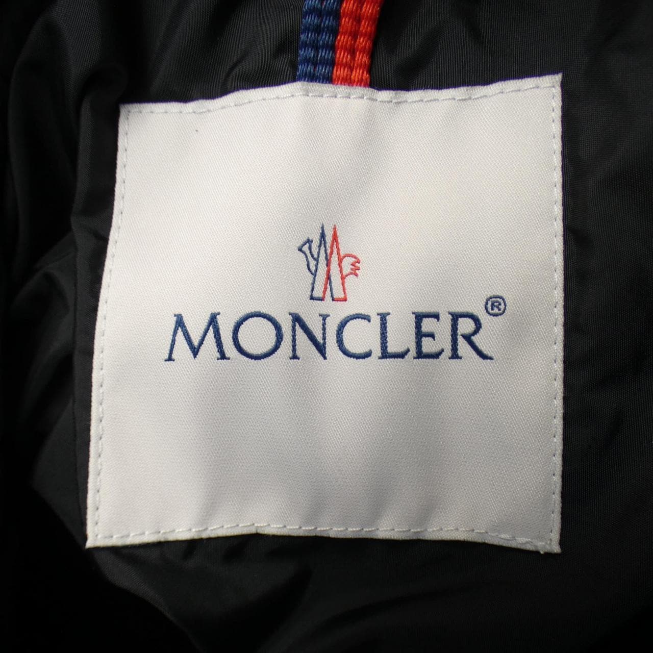 モンクレール MONCLER ダウンジャケット