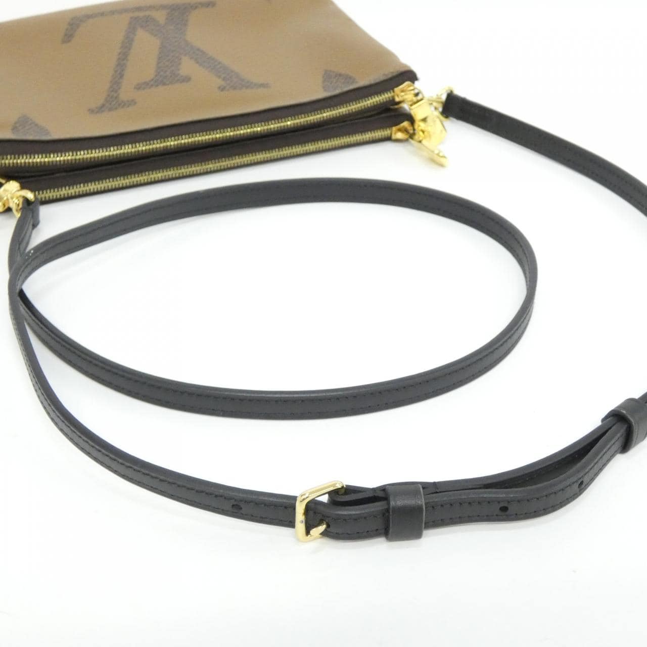 ルイヴィトン モノグラム ジャイアント ポシェット ドゥーブル ジップ M69203 ショルダーバッグ