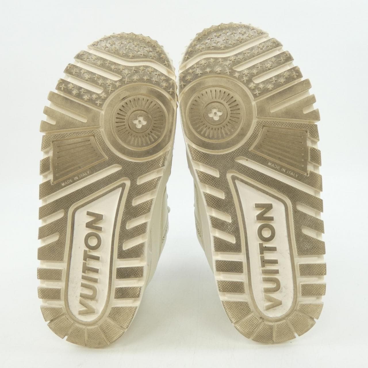 ルイヴィトン LOUIS VUITTON LVトレイナーマキシライン スニーカー