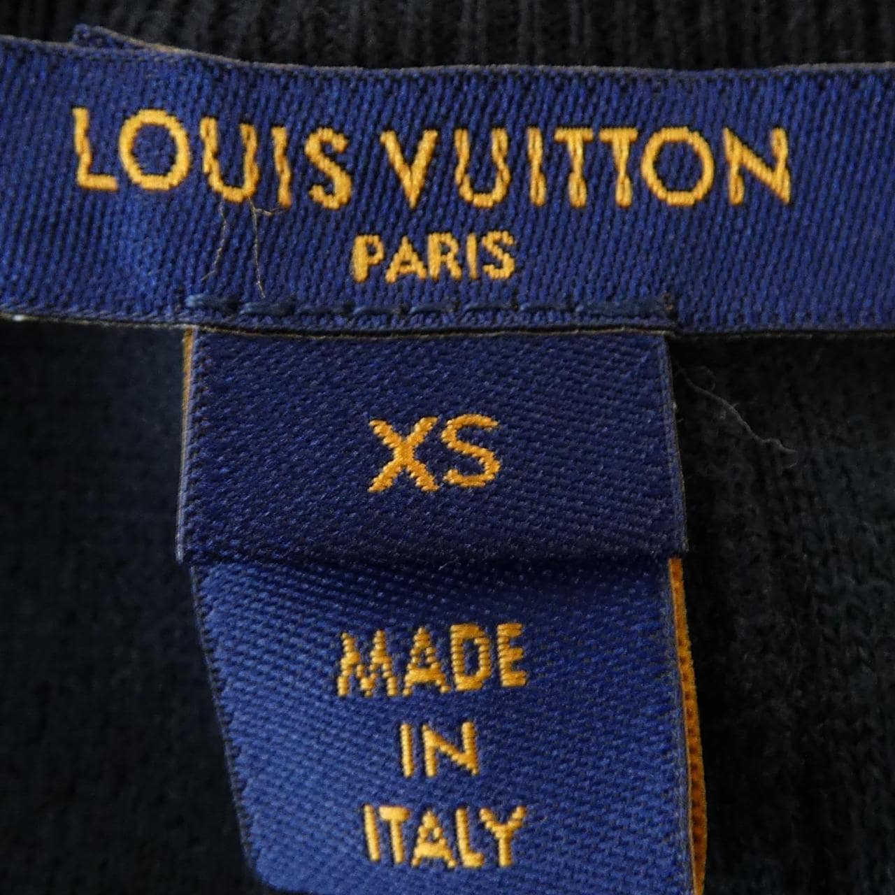 ルイヴィトン LOUIS VUITTON レザーモノグラム パッチコンパクト FKKC91D79 カーディガン
