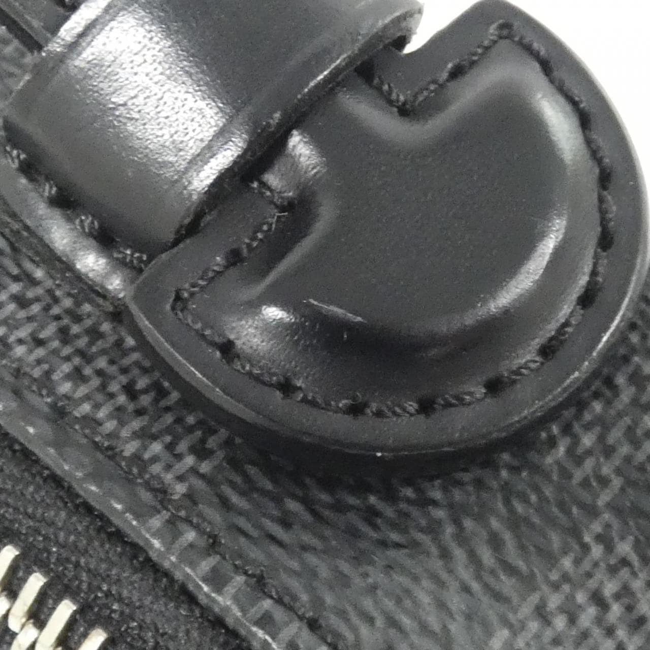 ルイヴィトン ダミエ グラフィット アンブレール N41289 ショルダーバッグ