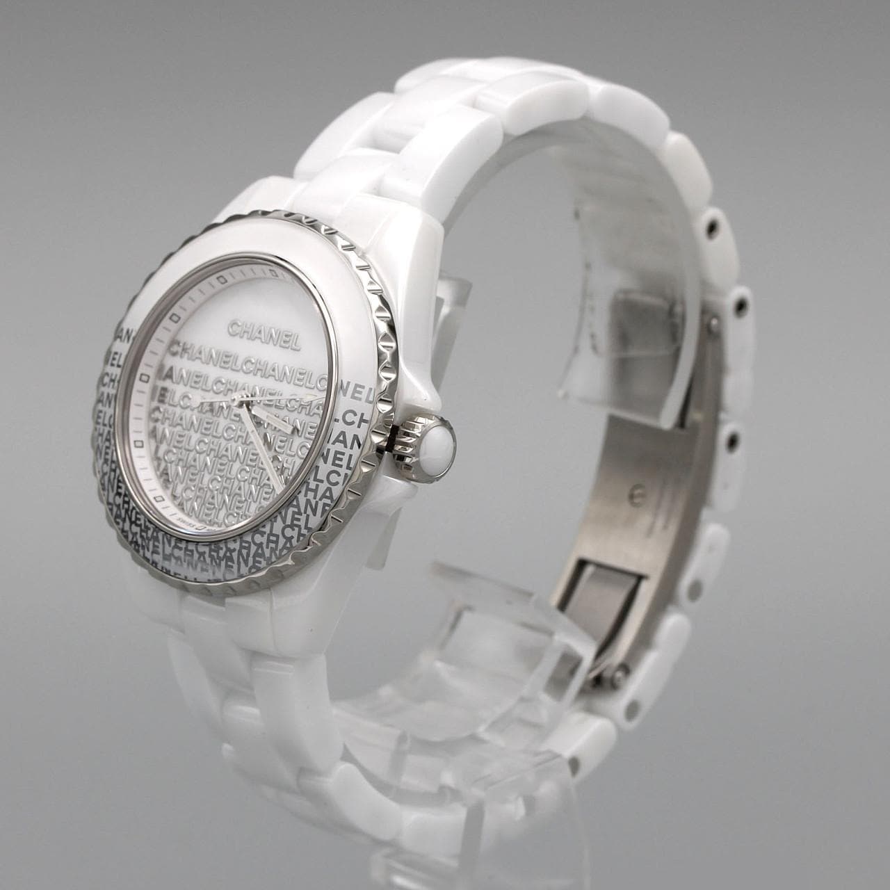 シャネル J12ウォンテッドドゥシャネル 33mmセラミック H7419 セラミック クォーツ