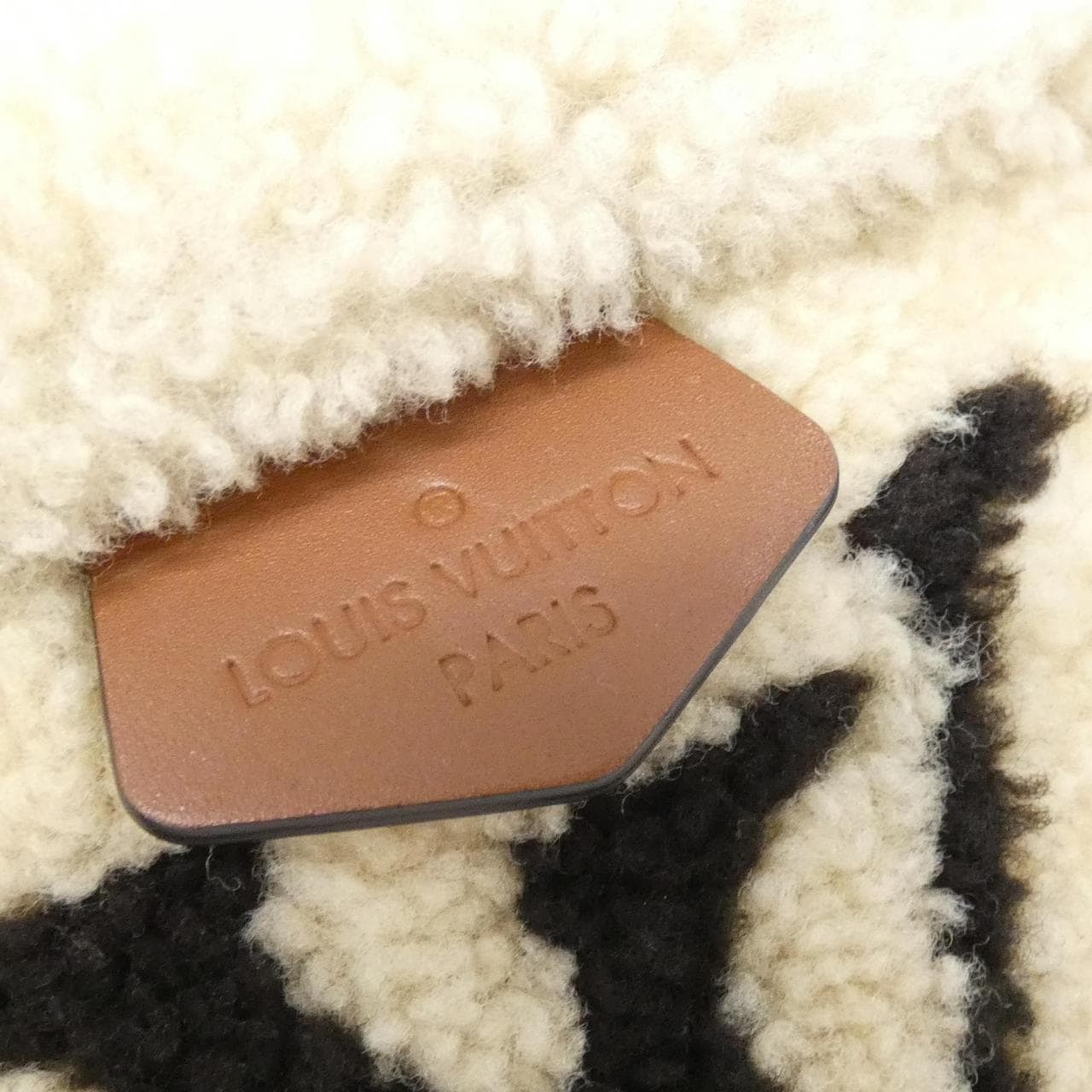 ルイヴィトン モノグラム テディ バムバッグ M55425 ショルダーバッグ