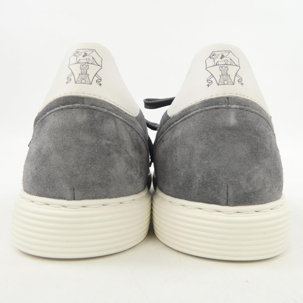 ブルネロクチネリ BRUNELLO CUCINELLI スニーカー