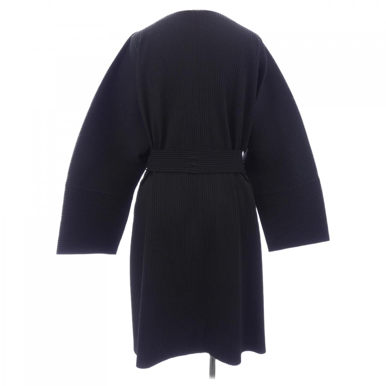 ミーイッセイミヤケ me ISSEY MIYAKE MI54KO822 コート