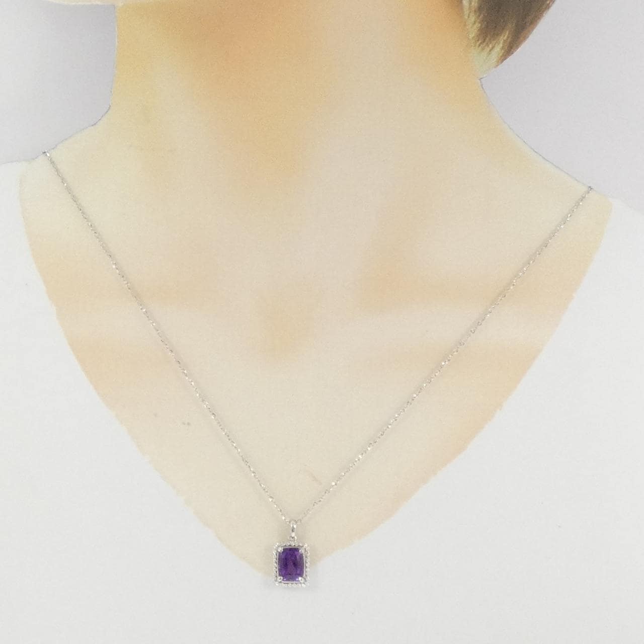 PT900/K18WG Amethyst Necklace 2.10CT