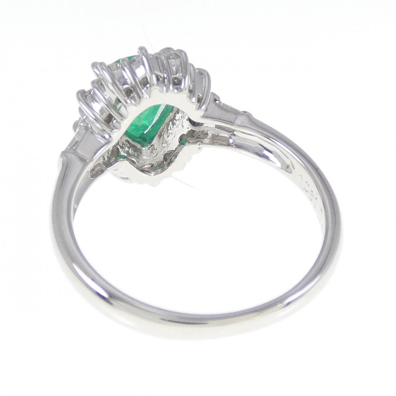 PT900 Emerald Ring 1.061CT