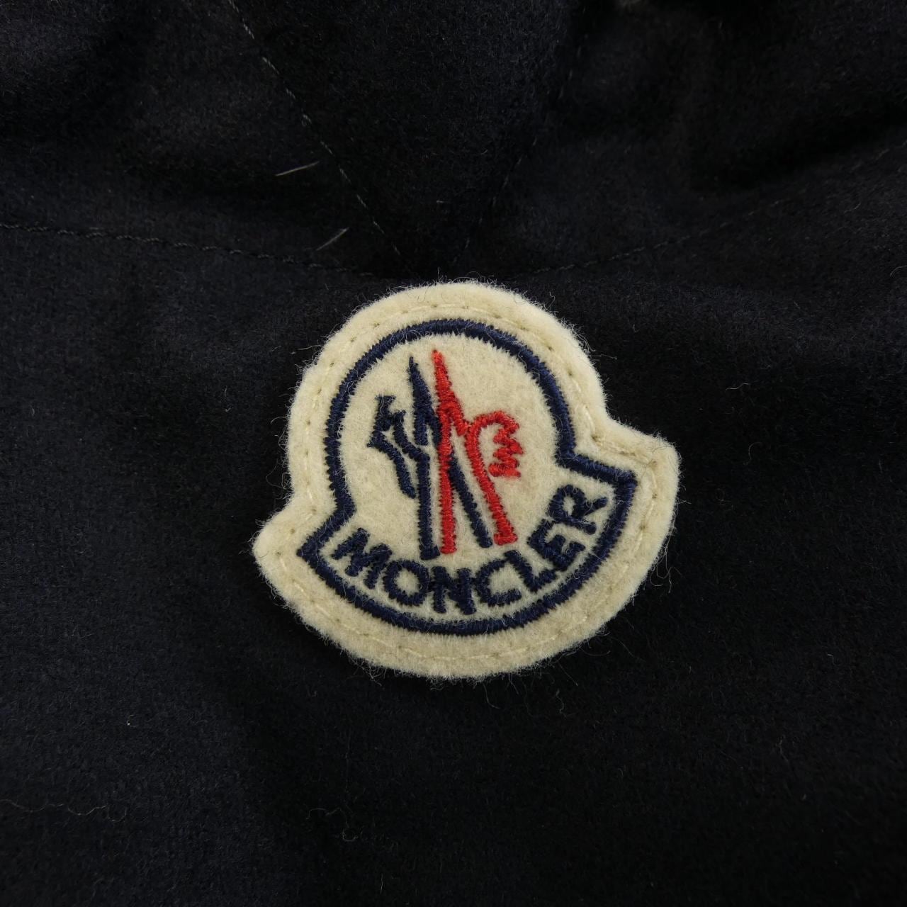 モンクレール MONCLER ダウンジャケット