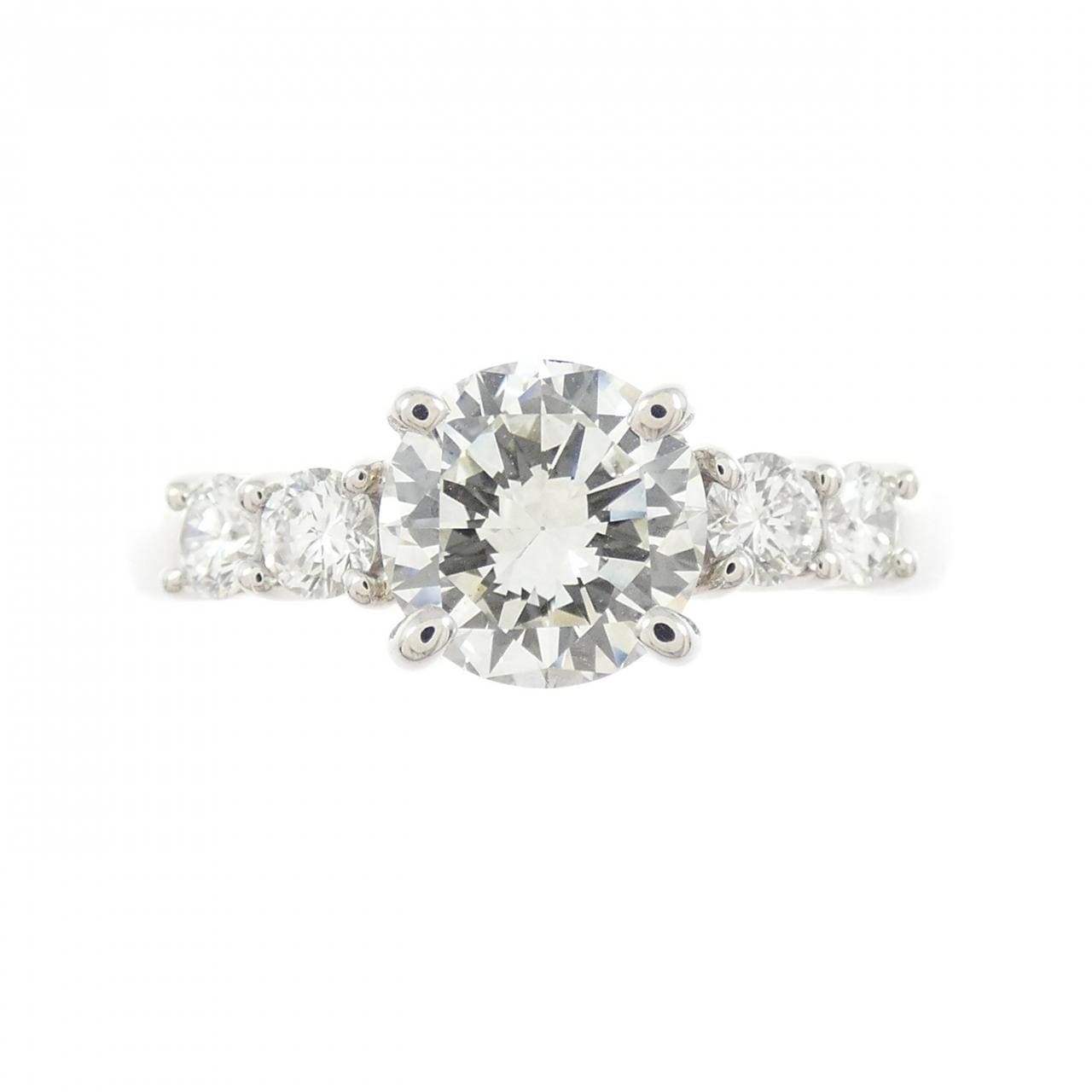 PT900鑽石戒指，0.884克拉，H色，VS2淨度，良好