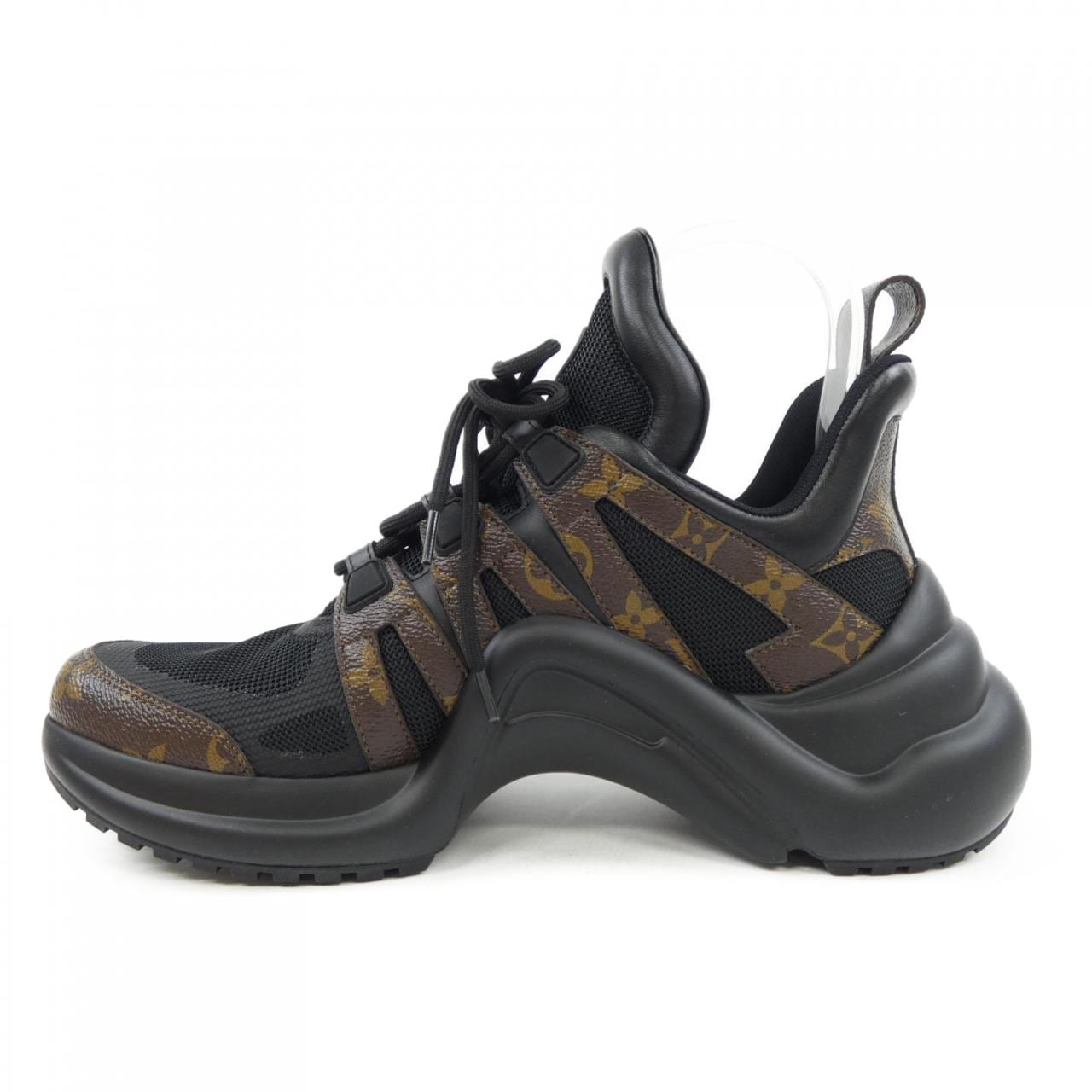 ルイヴィトン LOUIS VUITTON パテントモノグラムキャンバス アークライトライン スニーカー