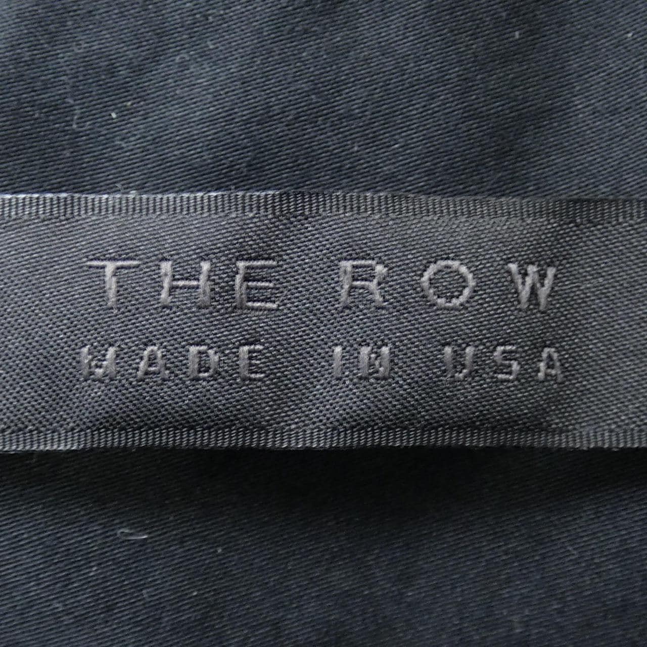 ザロウ THE ROW トップス