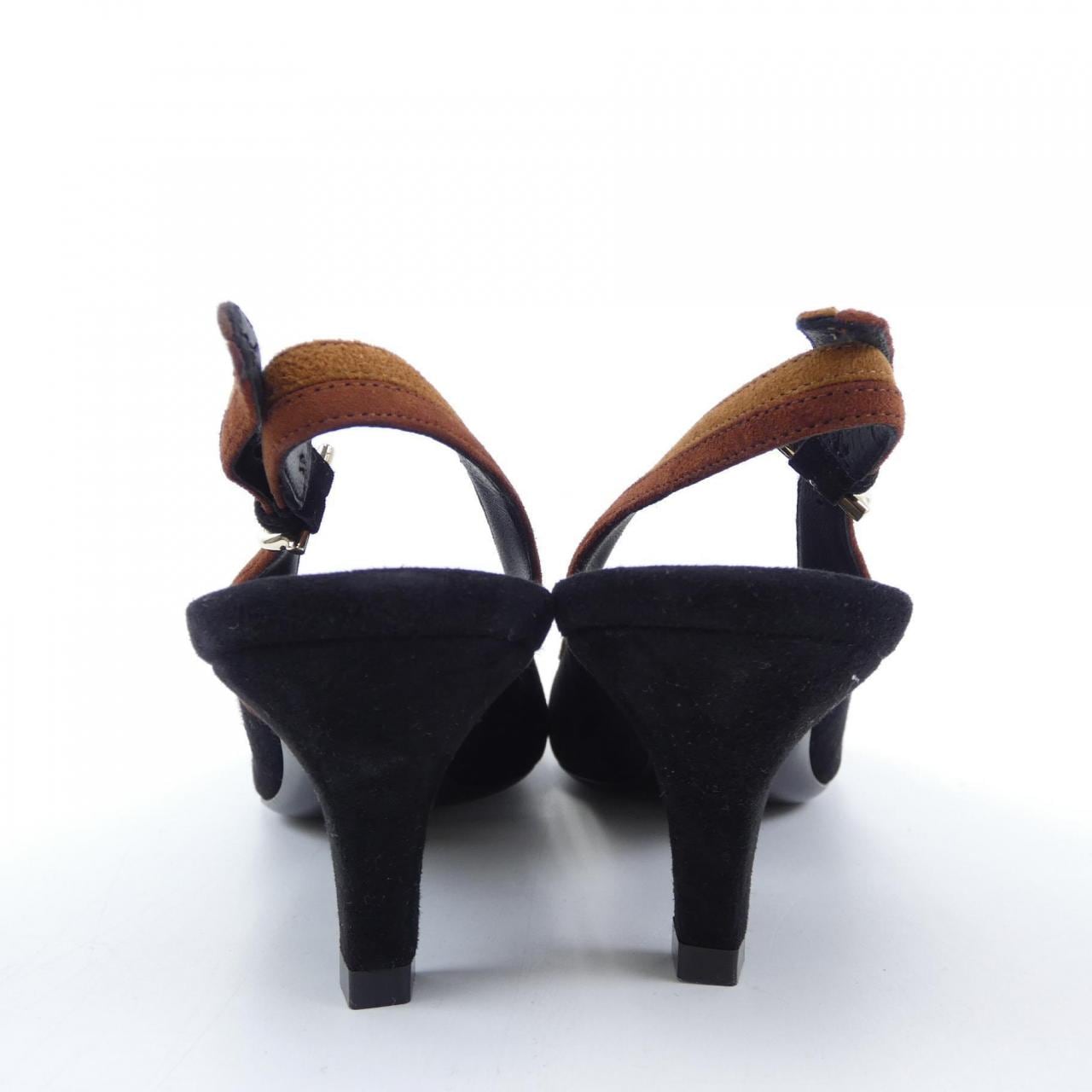 サルヴァトーレフェラガモ SALVATORE FERRAGAMO パンプス