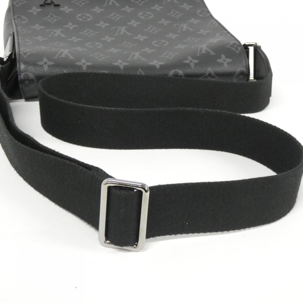 ルイヴィトン モノグラム エクリプス ディストリクト PM M45272 ショルダーバッグ