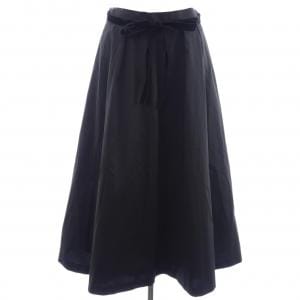 トゥービーシック TO BE CHIC スカート