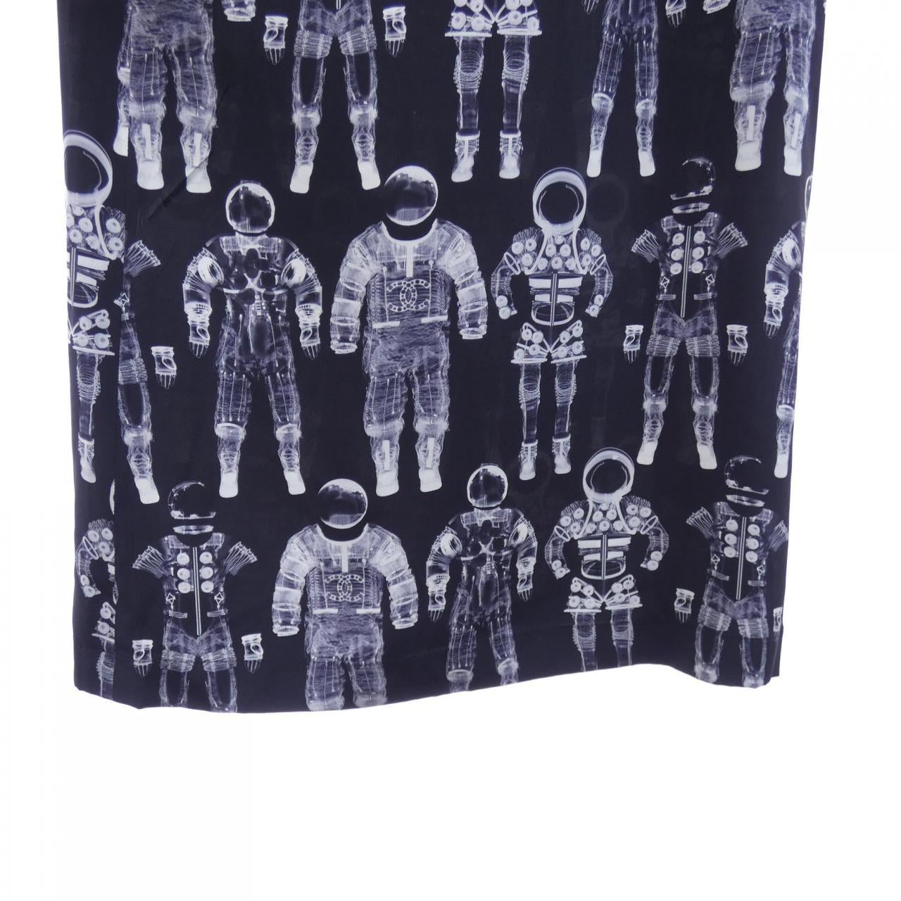 シャネル CHANEL 宇宙飛行士 P57612V43581 パンツ