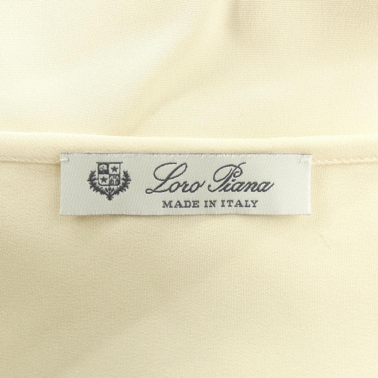 ロロピアーナ Loro Piana トップス