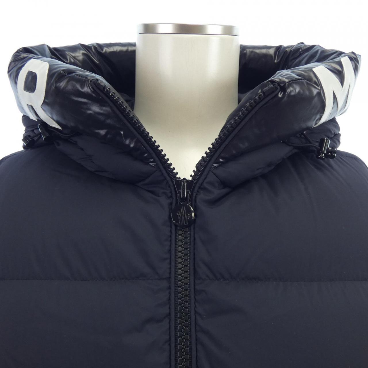 モンクレール MONCLER ダウンジャケット