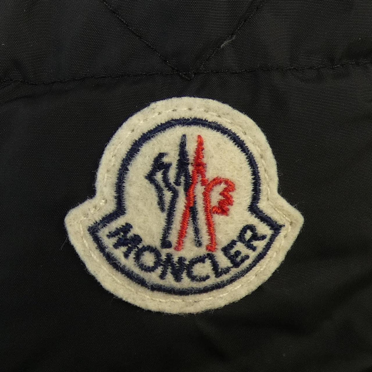 モンクレール MONCLER ダウンジャケット