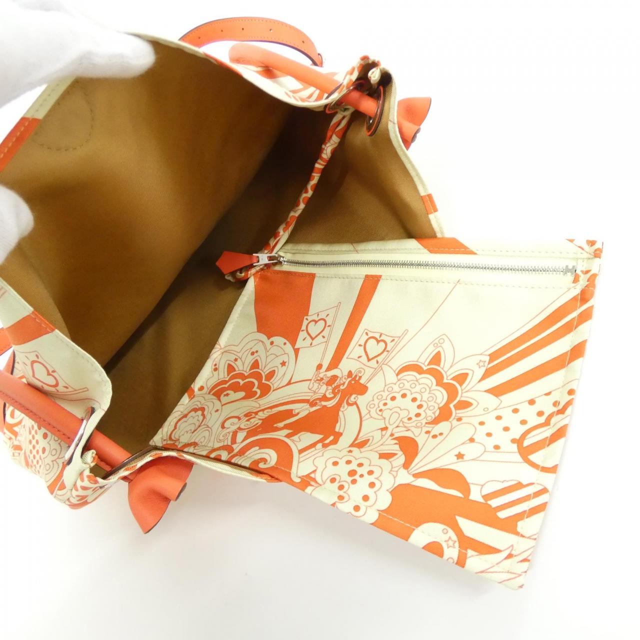 エルメス FAUBOURG RAINBOW シルキーシティ PM 085700CK ショルダーバッグ