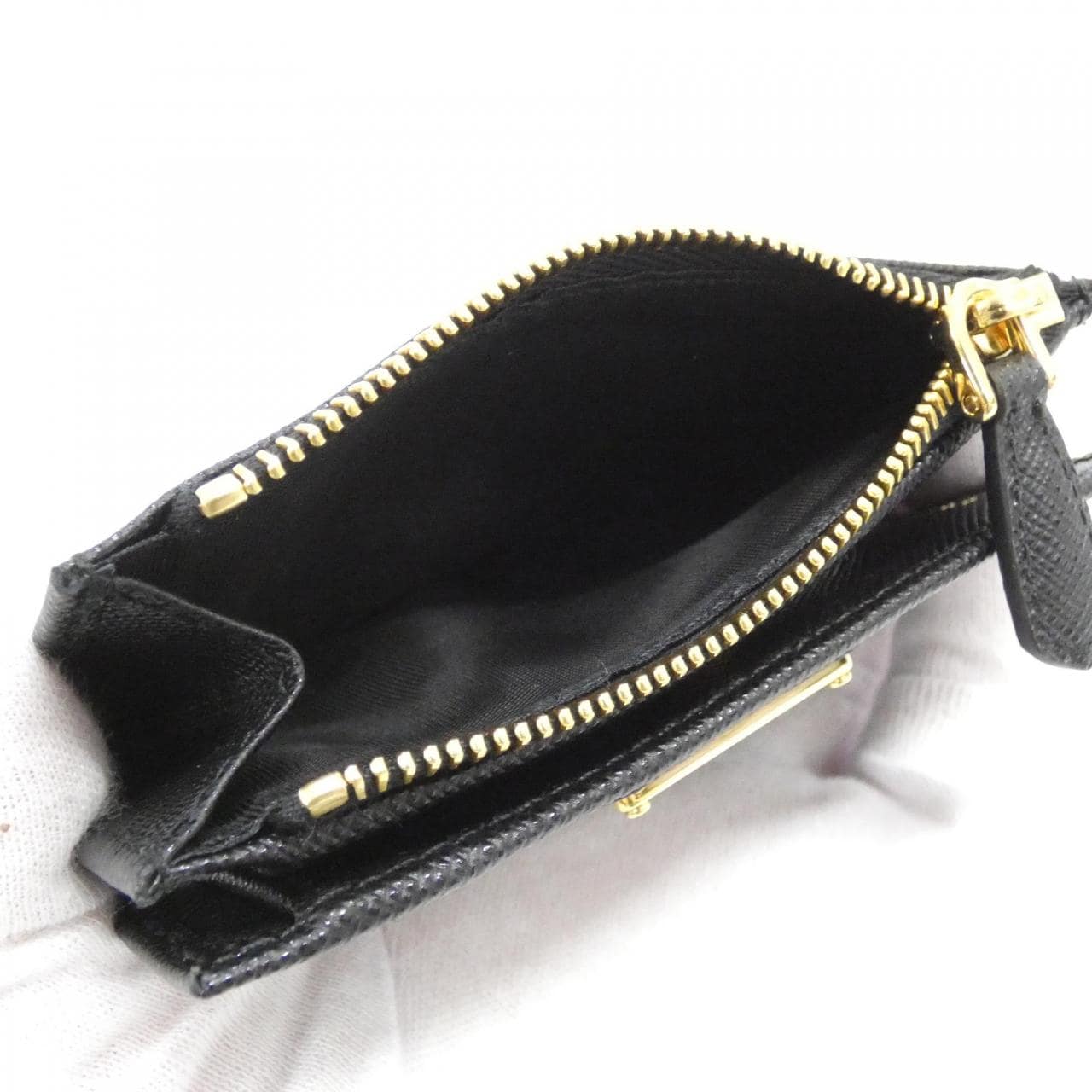 【未使用品】プラダ 1ML050 財布