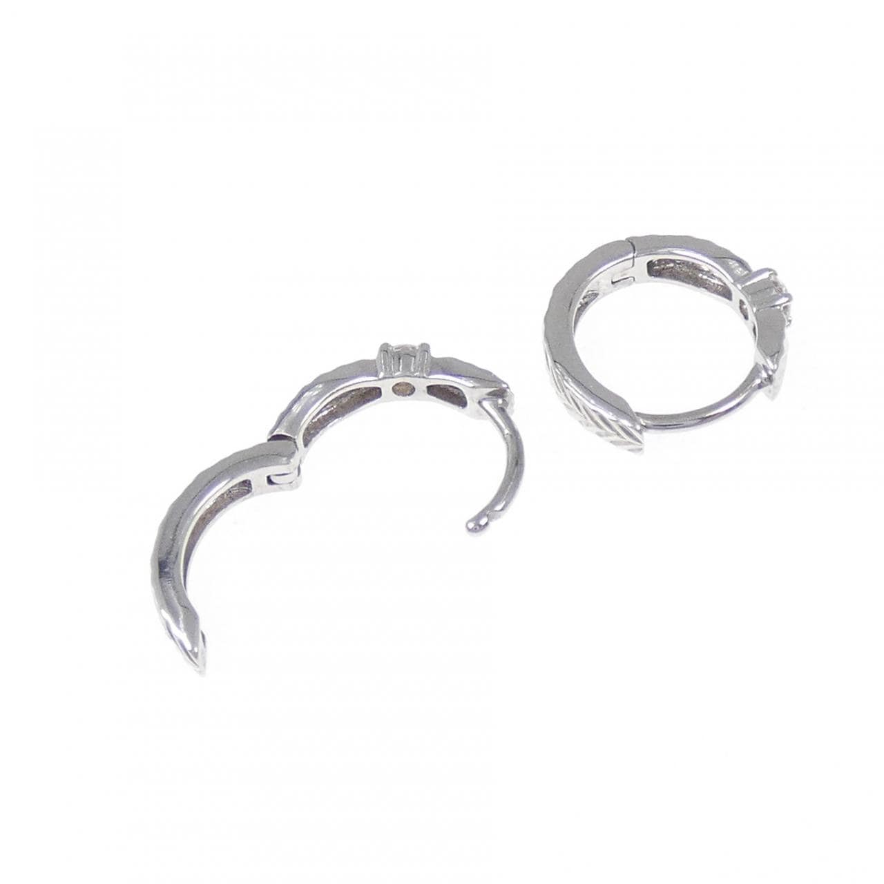 K10WG ダイヤモンド ピアス