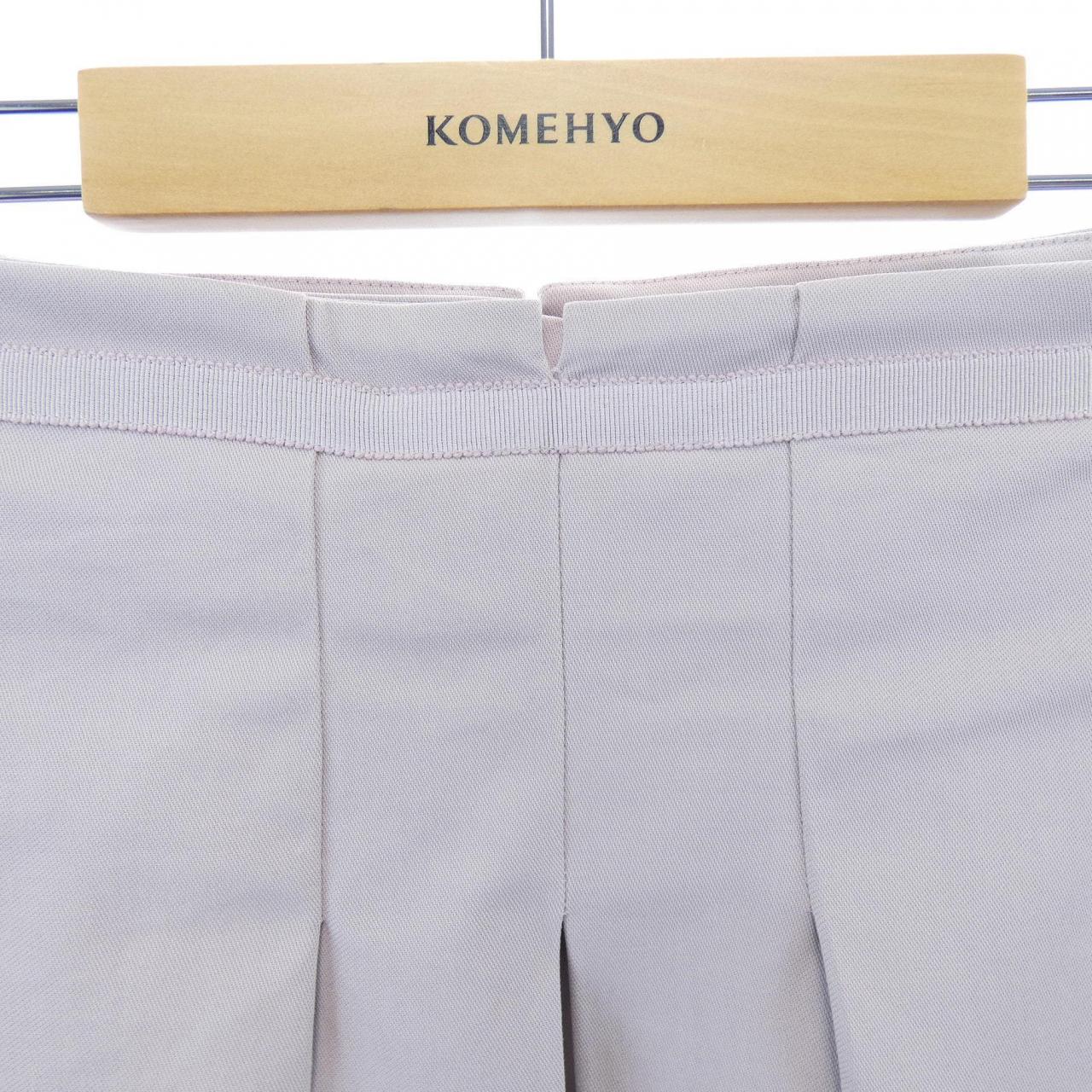 サルヴァトーレフェラガモ SALVATORE FERRAGAMO スカート