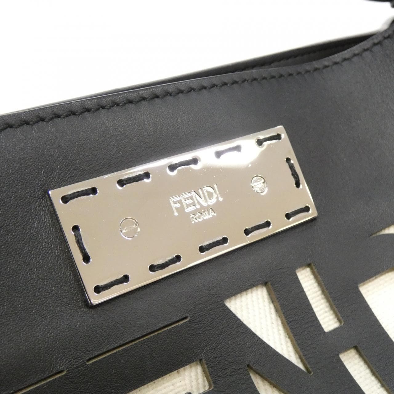 フェンディ ピーカブー エックスライト フィット 7VA447 ABGL バッグ