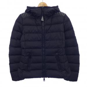 モンクレール MONCLER ダウンジャケット