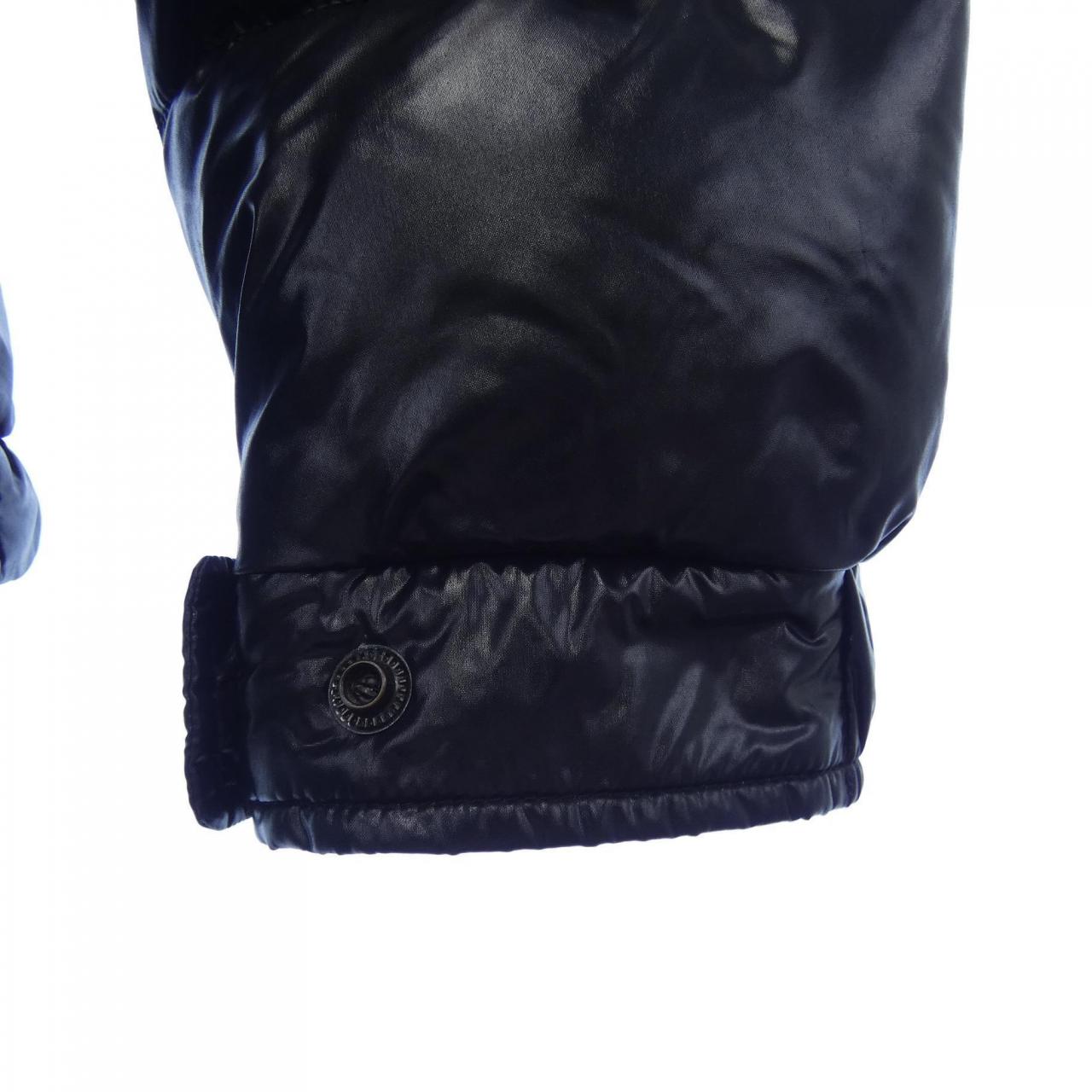 モンクレール MONCLER ダウンジャケット