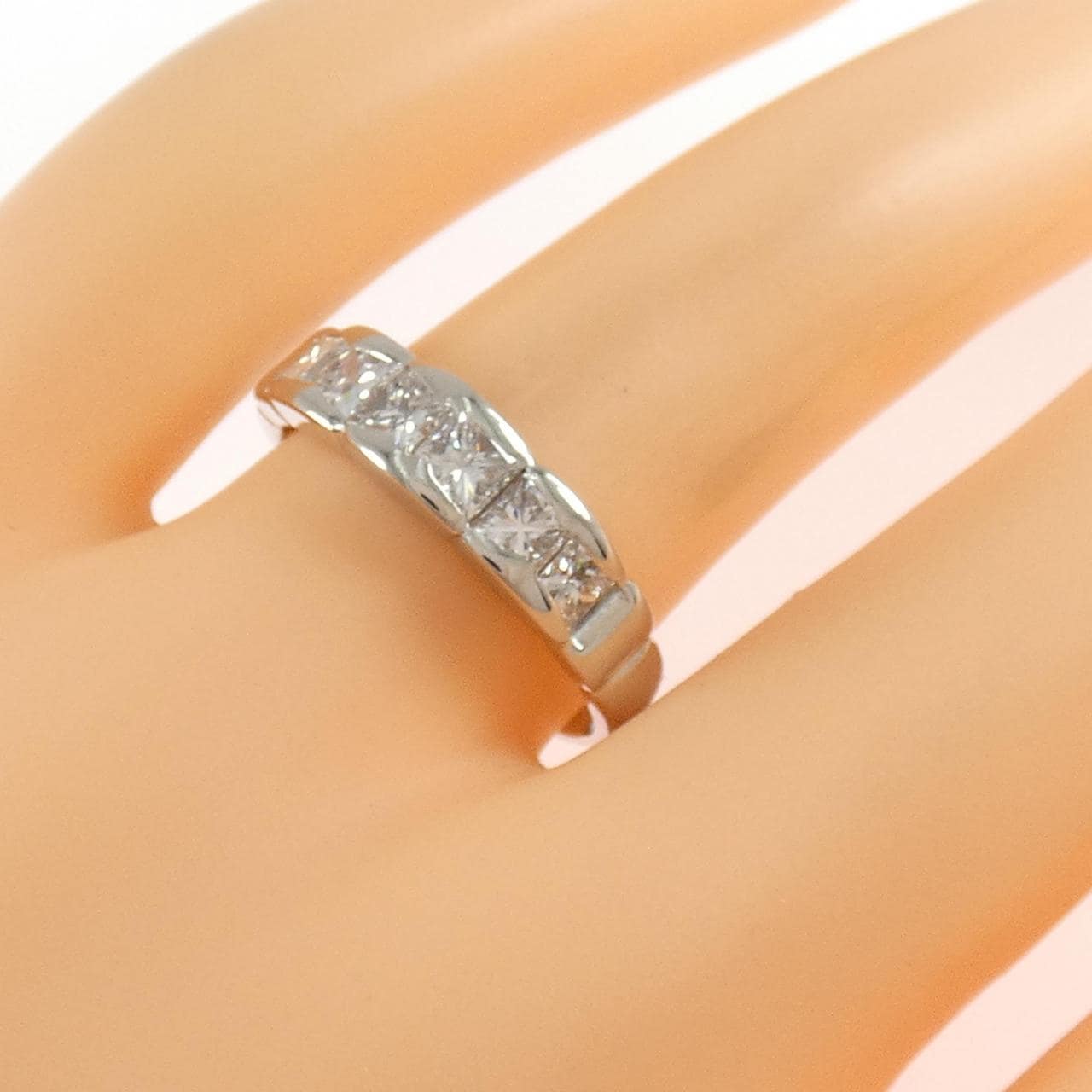 PT900 ダイヤモンド リング 1.01CT