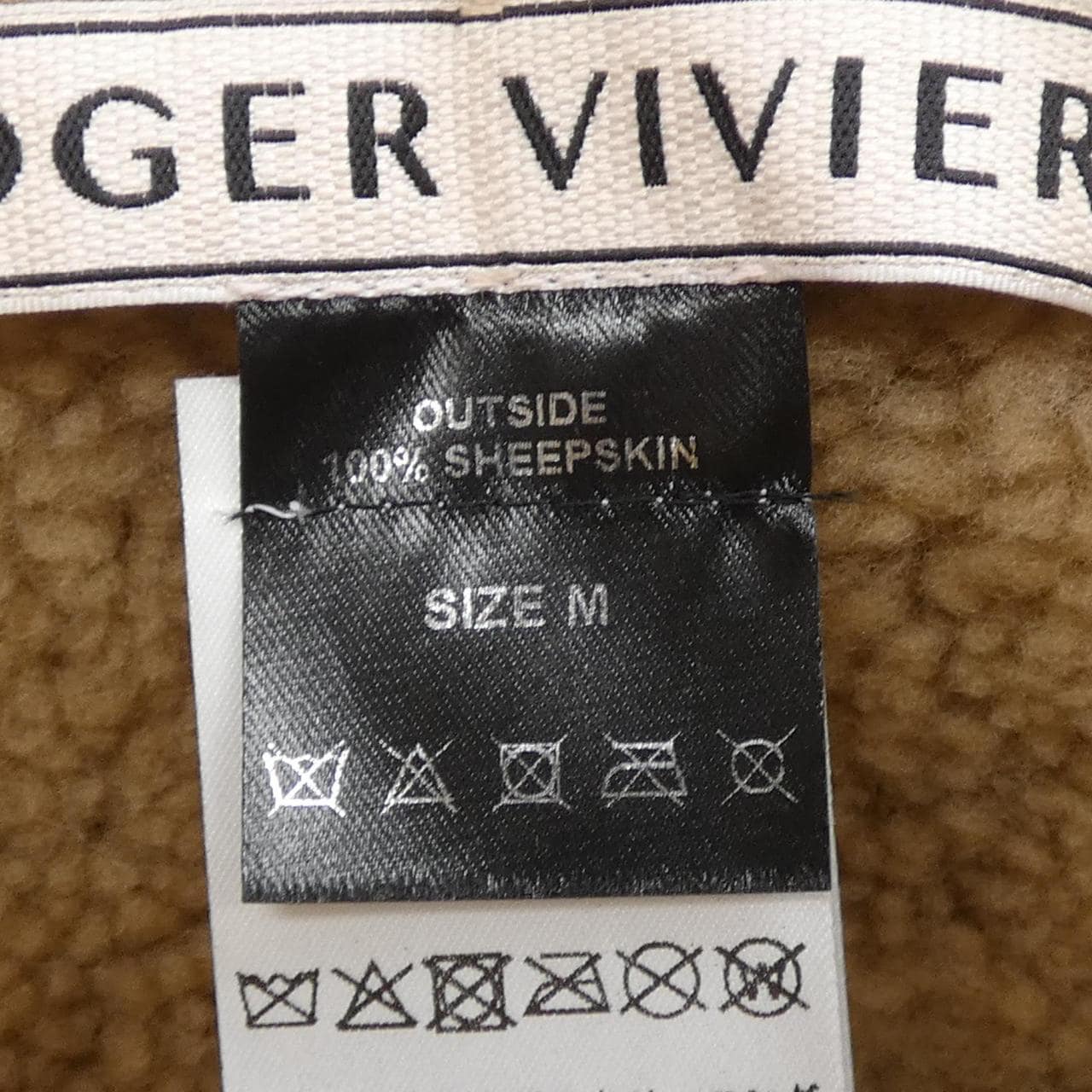 ロジェヴィヴィエ ROGER VIVIER RQWH0053100UPU ハット