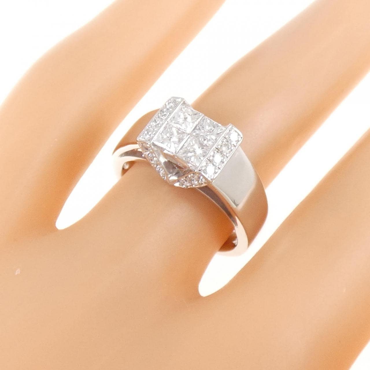 PT900 ダイヤモンド リング 0.80CT