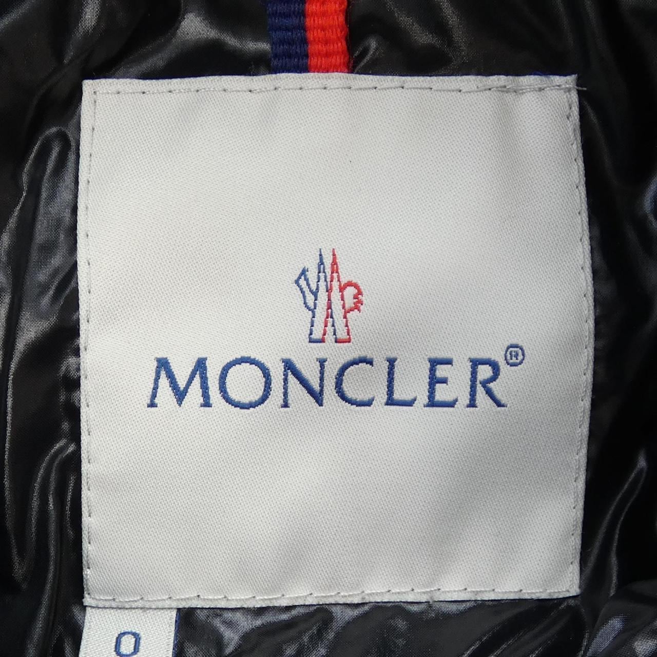 モンクレール MONCLER ダウンジャケット