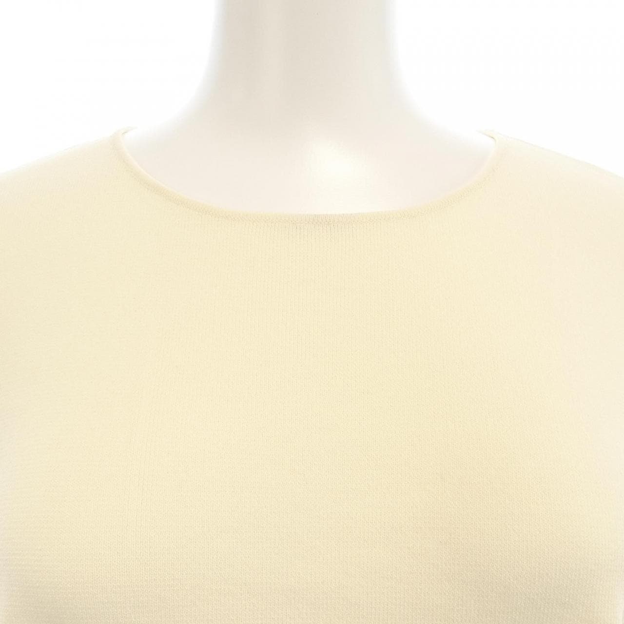 トゥービーシック TO BE CHIC トップス