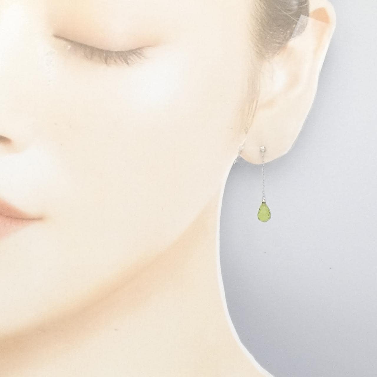【新品】PT900 ペリドット ピアス