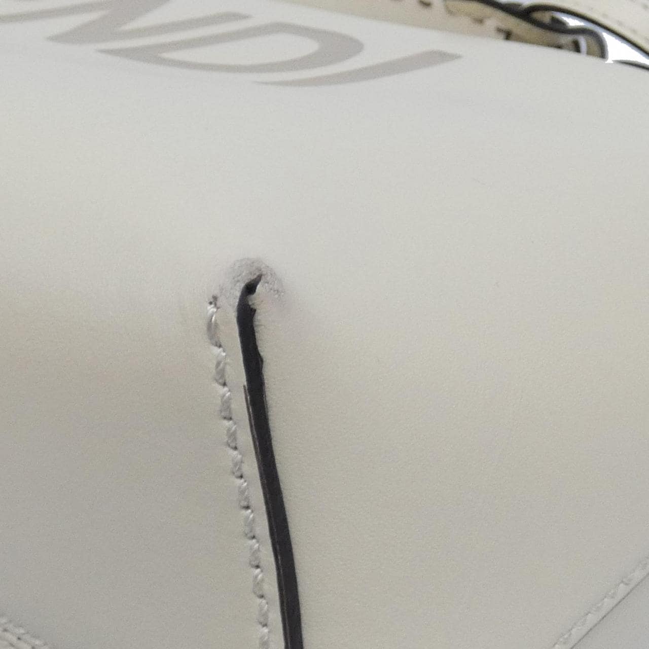 フェンディ バイ ザ ウェイ ミディアム 8BL146 AC9L バッグ