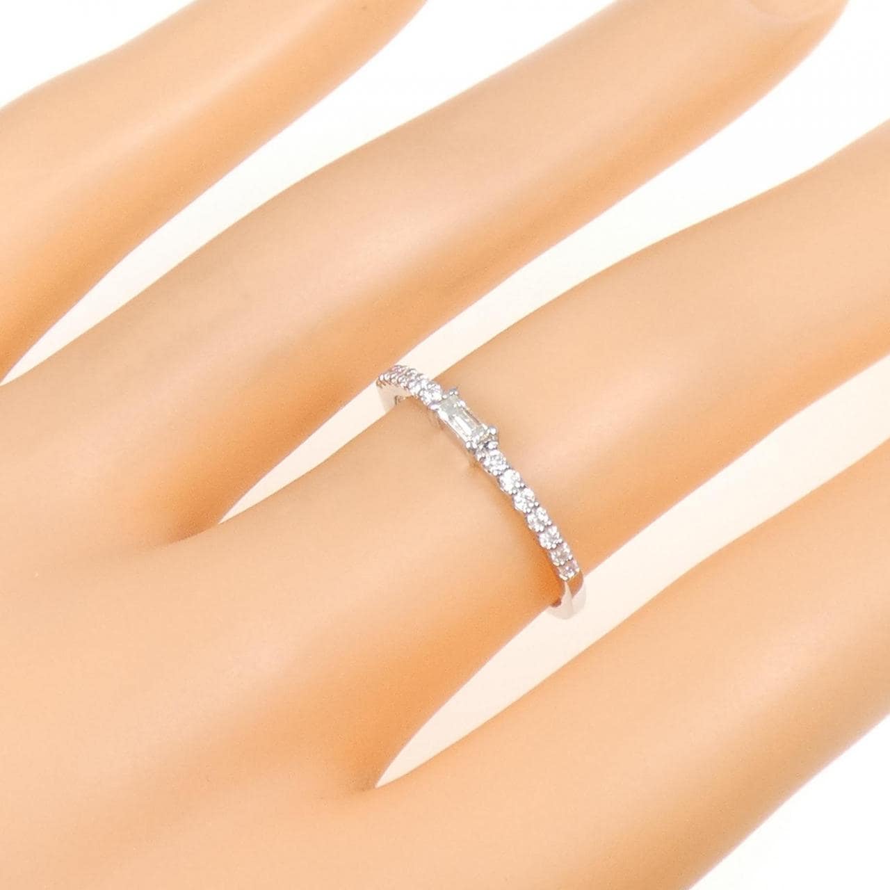 【新品】PT ダイヤモンド リング 0.08CT