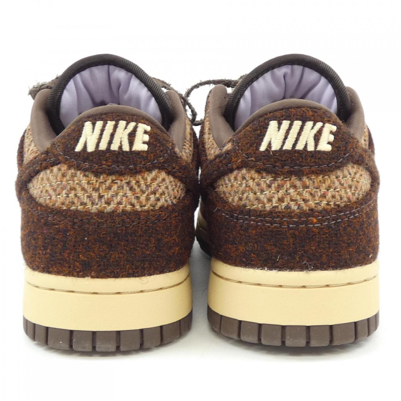 ナイキ NIKE IO0052-200 スニーカー