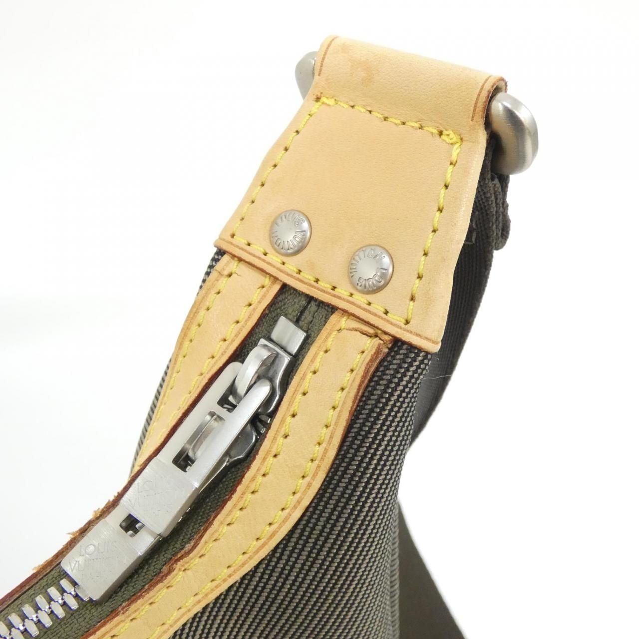 ルイヴィトン ダミエ ジェアン エクスプロラトゥール M93615 ショルダーバッグ