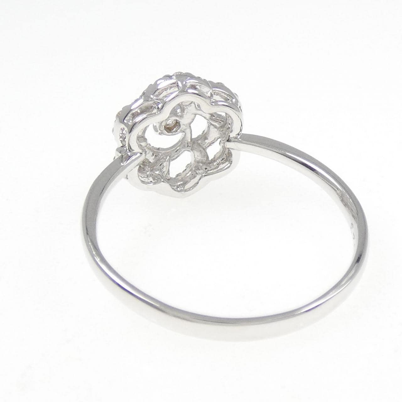 K18WG フラワー ダイヤモンド リング 0.03CT