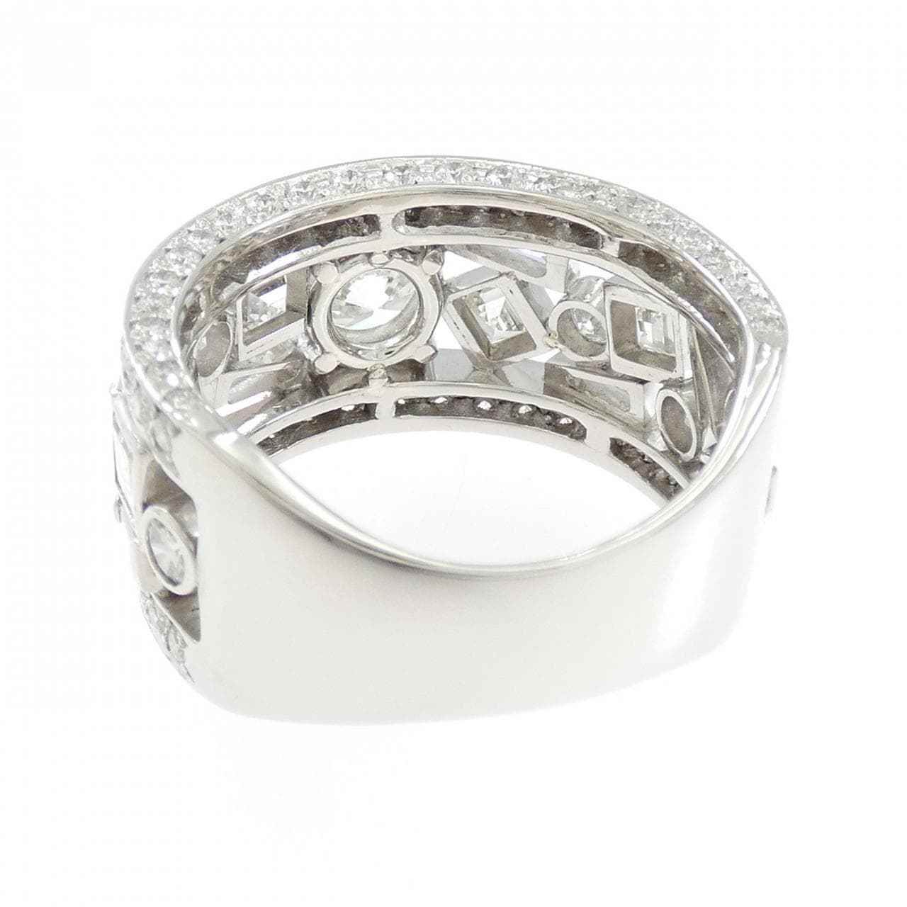 PT900 ダイヤモンド リング 2.166CT I VS1 Good