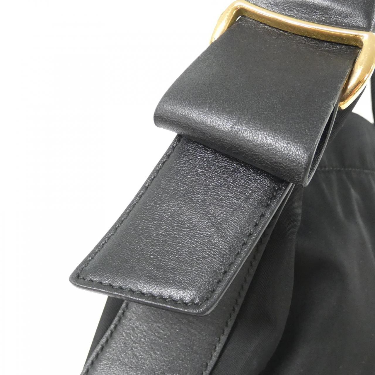 サルヴァトーレフェラガモ 21 D337 ショルダーバッグ