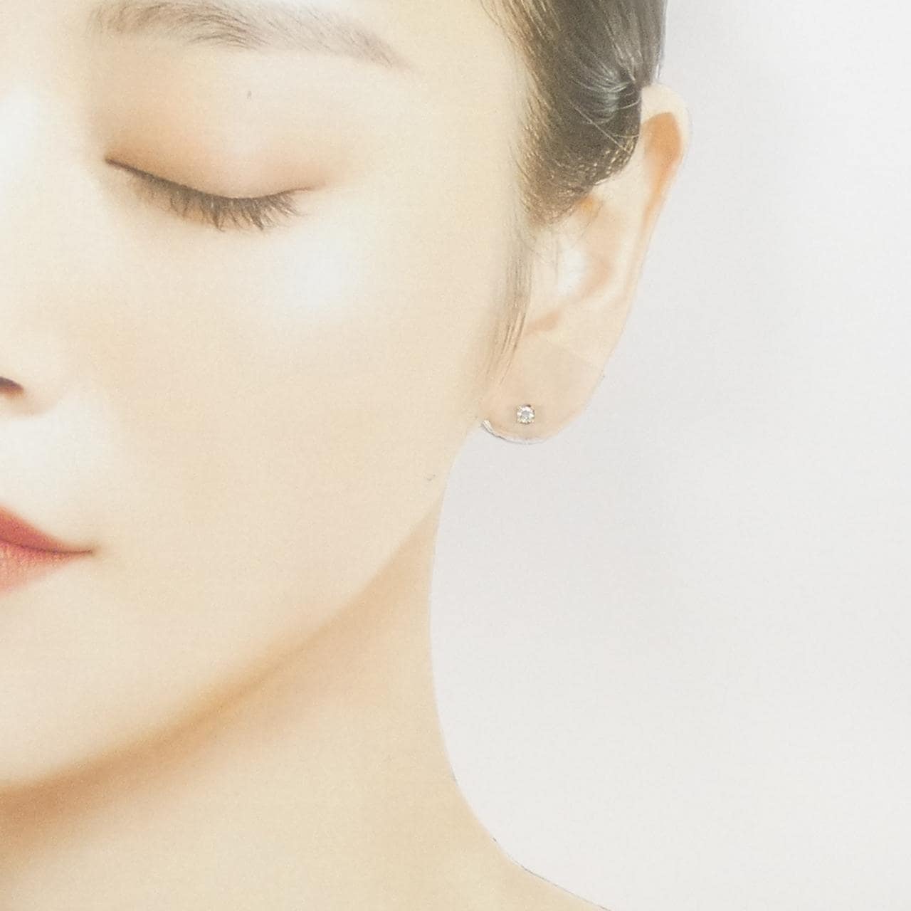 K18YG ソリティア ダイヤモンド ピアス 片耳