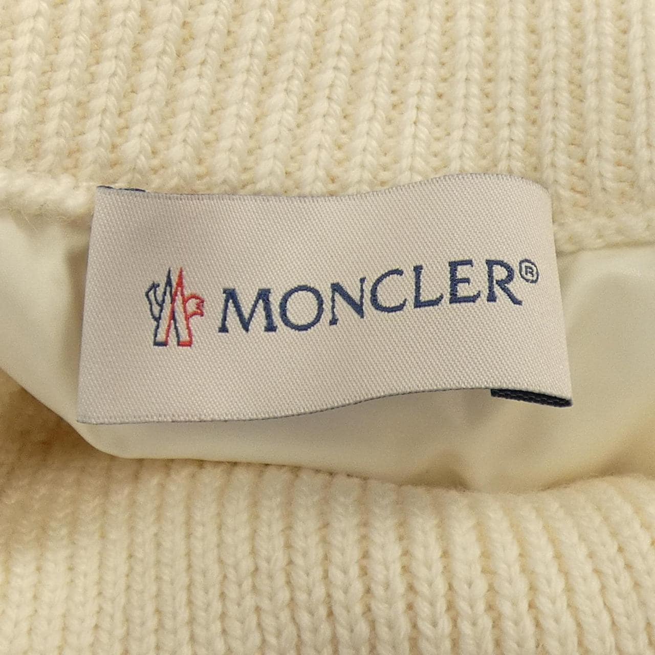 モンクレール MONCLER ダウンジャケット