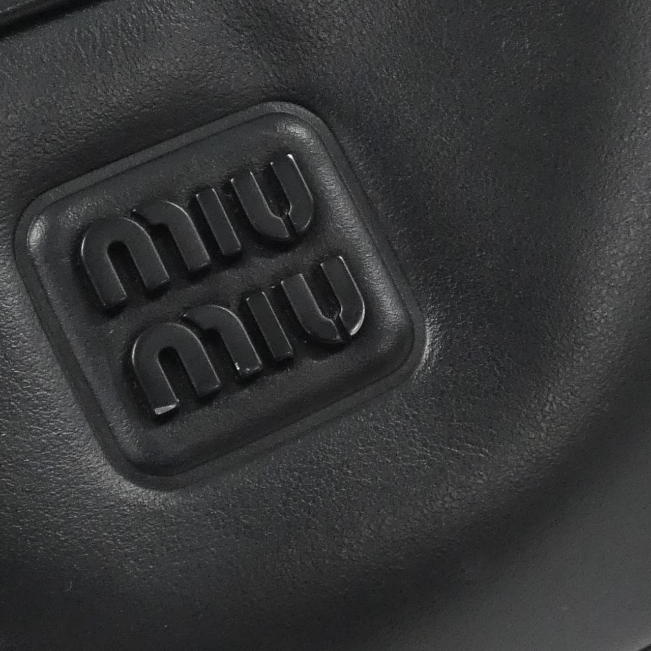 ミュウミュウ ウエストバッグ