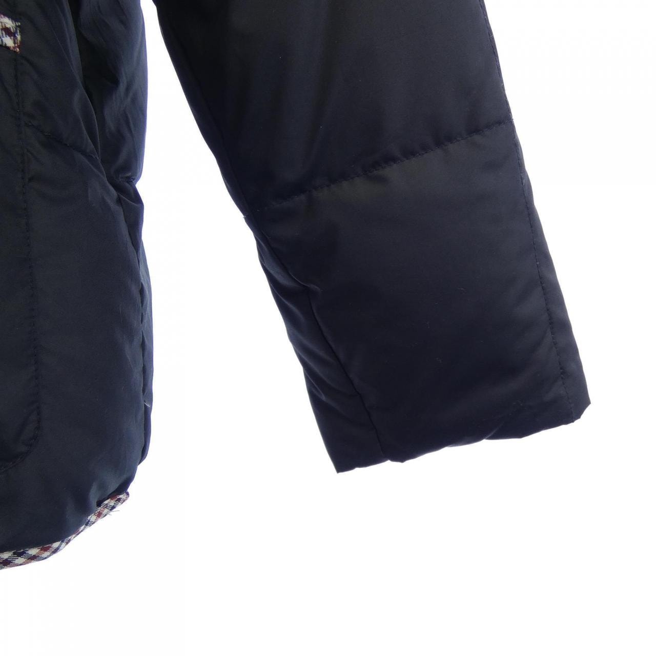 アクアスキュータム Aquascutum ダウンジャケット