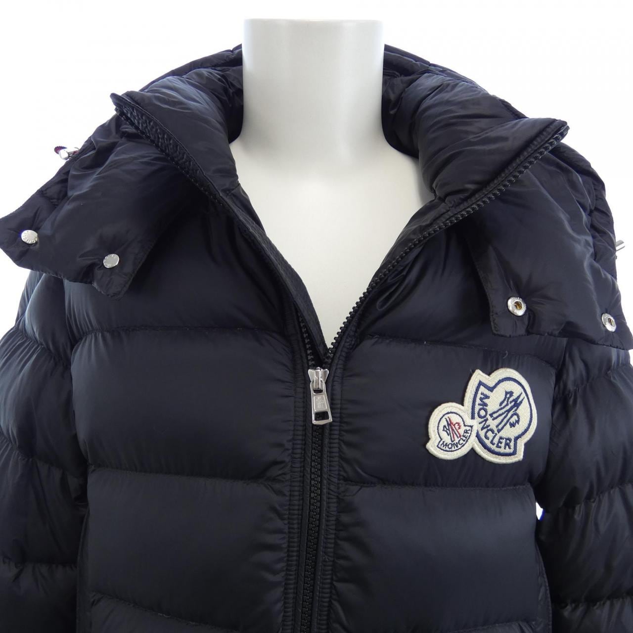 モンクレール MONCLER ダウンジャケット