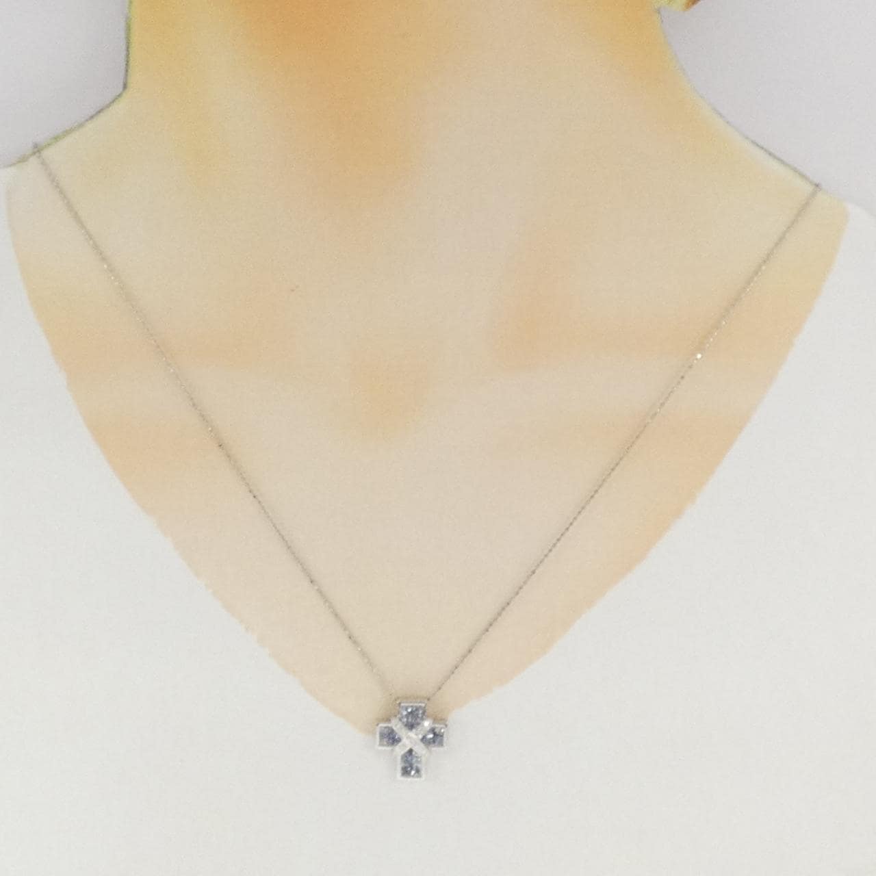 K18WG クロス サファイヤ ネックレス